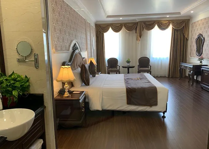 Hotel Dragon Legend